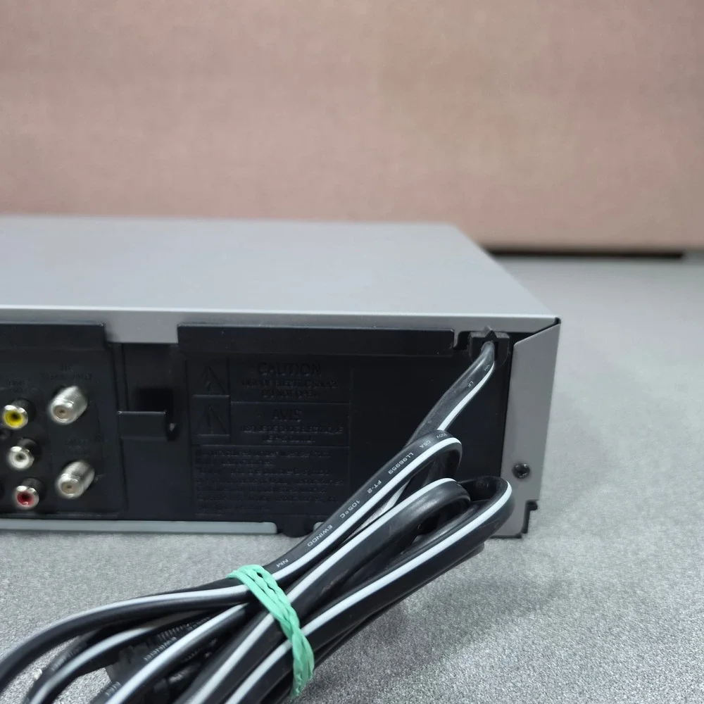 Samsung DVD/VHS Dual Deck Player DVD-V5500 4-Head Hi-Fi DVD NOT WORKING
